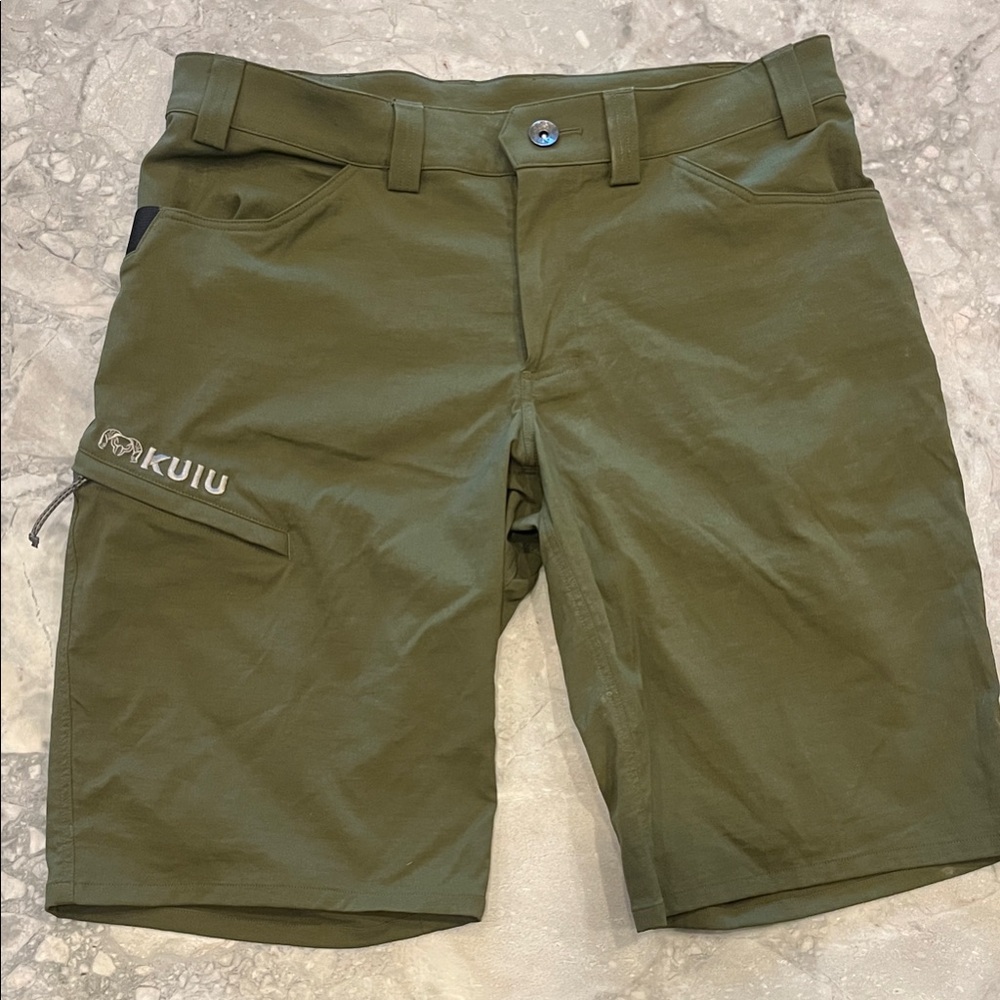 KUIU Switchback 12” Men's Green  Cargo Shorts